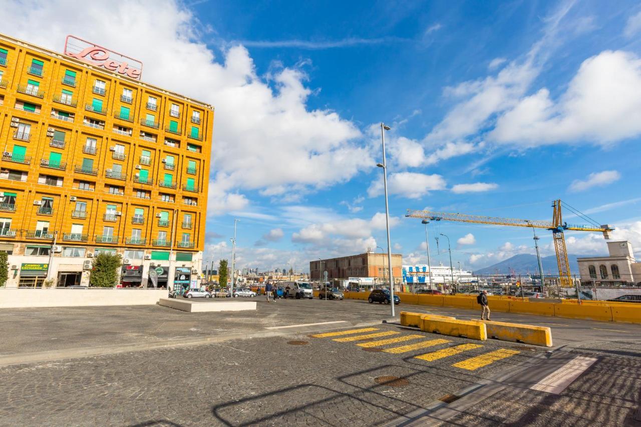 Piazza Municipio Apartments By Wonderful Italy Naples Exterior photo